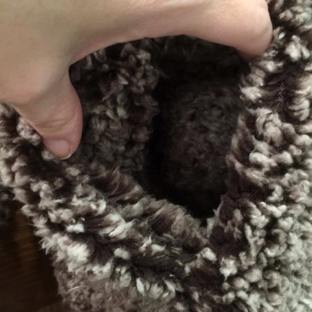 Plush pullover NWT - Picture 3 of 6
